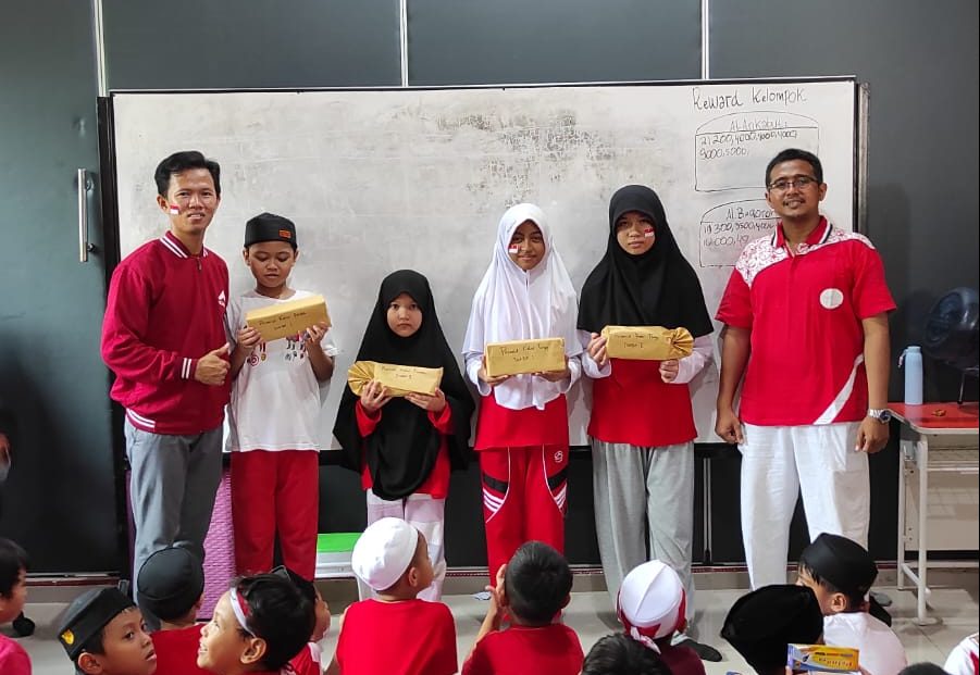 SDIT Al-Furqon Pemenang Lomba Piramida