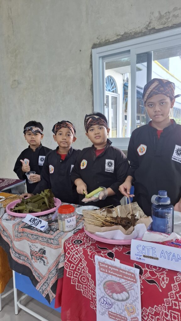 Festival Budaya - Kelompok Madura (Alif, Riffat, Alby, Faza)